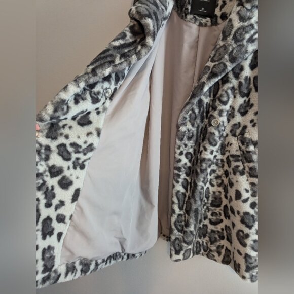 Hollister Single Breasted Women's Faux Fur Animal Print Winter Coat, Sz M - Picture 4 of 10